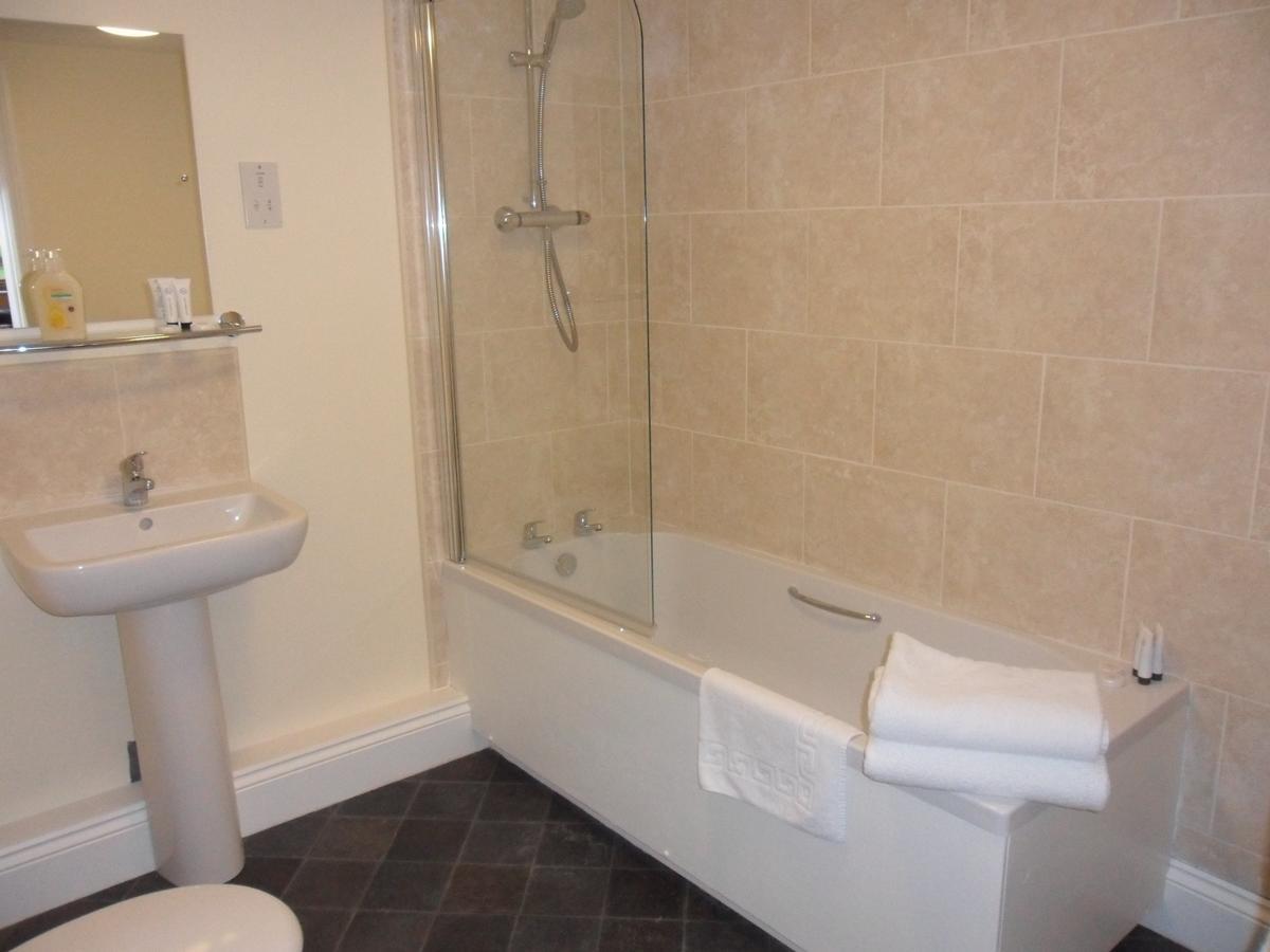 โอลด์ โอ๊ค ทรี Hotel South Kilvington ภายนอก รูปภาพ