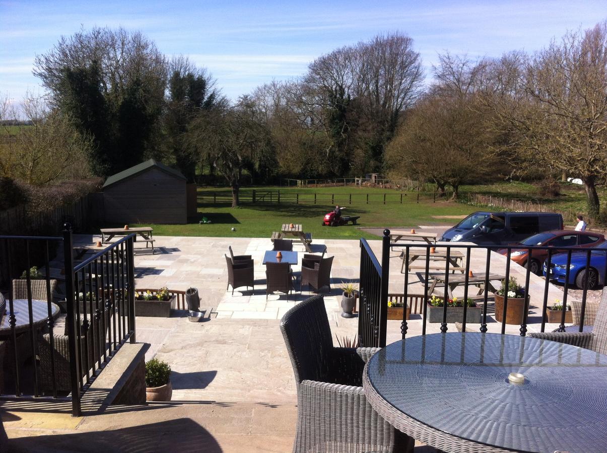 โอลด์ โอ๊ค ทรี Hotel South Kilvington ภายนอก รูปภาพ